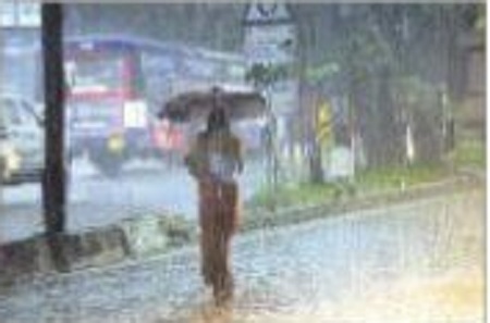 కురిస్తే కుండపోతే