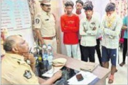 రౌడీషీటర్లు,  ఆకతాయిలకు కౌన్సెలింగ్