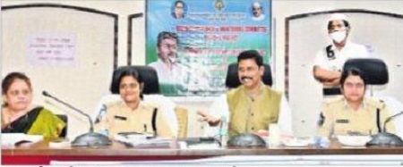 బాధితులకు సత్వర న్యాయం అందించండి