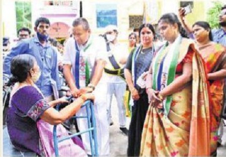 గడప గడపలో సంక్షేమ తోరణాలు