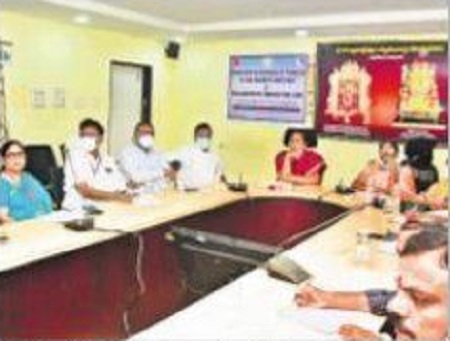 కఠినంగా పొగాకు నిషేధం అమలు