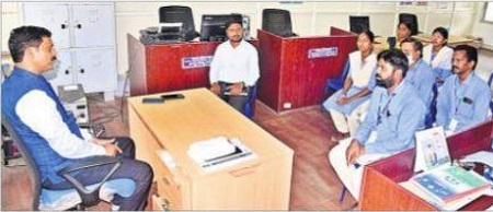 సచివాలయాల వ్యవష్థకు వన్నె తేవాలి