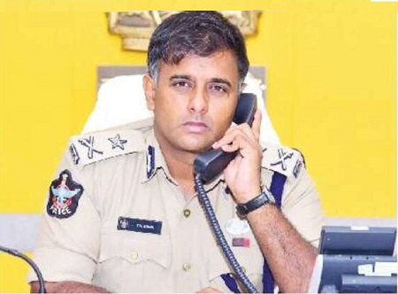 ప్రజల్లో విశ్వాసం పెంచిన కమిషనర్