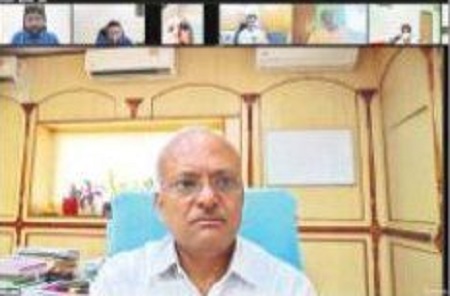 ప్రయాణికులకు మరిన్ని సౌకర్యాలు కల్పిస్తాం