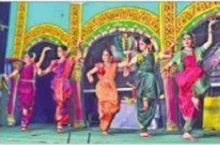 సద్గురు షిర్డీ సాయికి నృత్య నీరాజనం