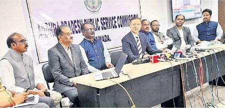 వచ్చే నెలలో గ్రూప్-1, 2 నోటిఫికేషన్లు