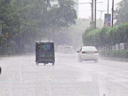 బ్యారేజీపై సందర్శకుల సందడి