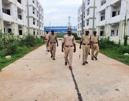 నగరాలలో ముఖ్య ప్రదేశాలలో విస్తృతంగా పుట్ పెట్రోలింగ్