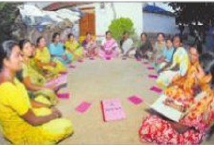 వ్యాపారవేత్తలుగా 'పొదుపు' మహిళలు