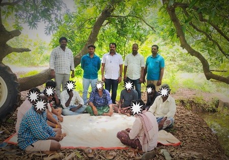 పేకాట, కోడిపందాల ఆటలపై దాడులు