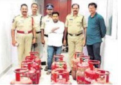 గ్యాస్ సిలిండర్ల దొంగ అరెస్ట్