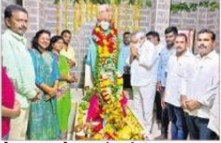 ఘనంగా గురు పౌర్ణమి వేడుకలు