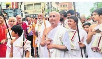 వైభవంగా జైనుల శోభాయాత్ర