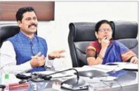 త్వరితగతిన అదనపు తరగతి గదుల నిర్మాణం