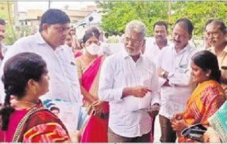 ప్రతి ఇంటికీ సంక్షేమ పథకాలు