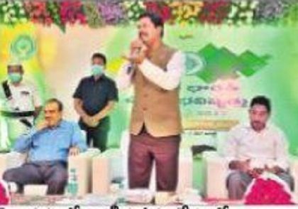 సచివాలయ సిబ్బంది భాగస్వామ్యంతో గ్రామాభివృద్ధి