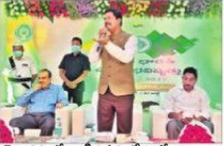 సచివాలయ సిబ్బంది భాగస్వామ్యంతో గ్రామాభివృద్ధి