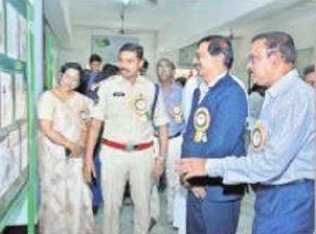 పఠనంపై ఆసక్తి పెంచుకోవాలి