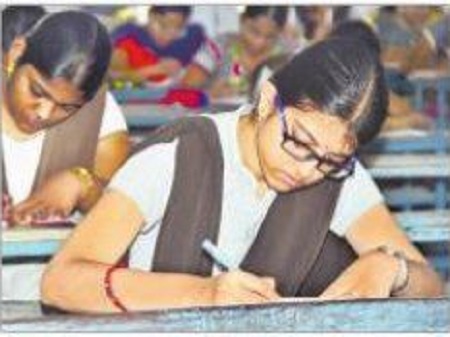 టెన్త్ పబ్లిక్ పరీక్షల్లో  ఆరు పేపర్లే
