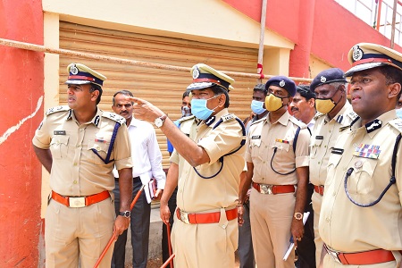 స్టేడియంలో భద్రతా ఏర్పాట్లను పర్యవేక్షించిన డీజీపీ