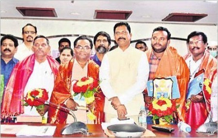 తెలుగు ఔన్నత్యాన్ని చాటిన గిడుగు