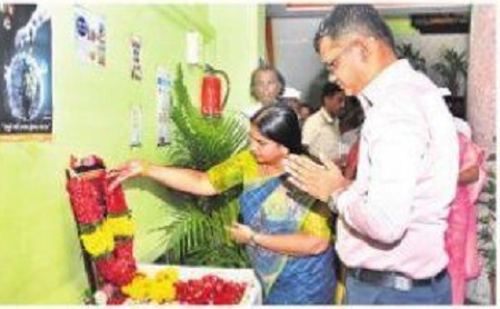 ప్రకాశాన్ని ఆదర్శంగా తీసుకోవాలి