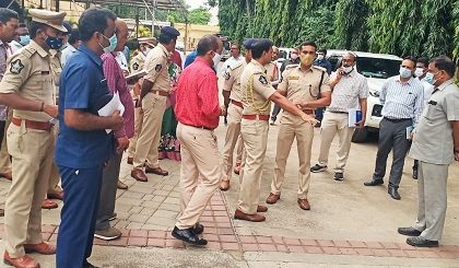 గవర్నర్ తేనేటి విందుకు భద్రత కట్టుదిట్టం