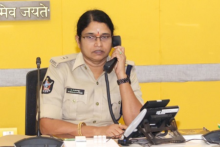 డయల్ యువర్ కమీషనర్