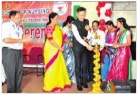 నర్సింగ్ వృత్తి పవిత్రమైనది