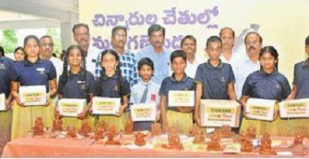 గణపతికి భక్తితో.. ప్రకృతికి ప్రేమతో