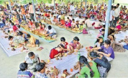 బొమ్మను చేసి... ప్రాణం పోసి...