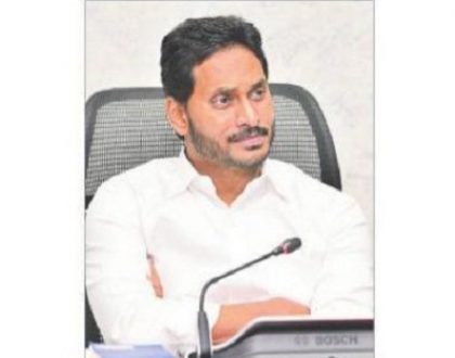 రైతుకు యంత్రాల దన్ను