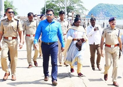 దసరాకు పటిష్ట భద్రత