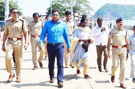 దసరాకు పటిష్ట భద్రత
