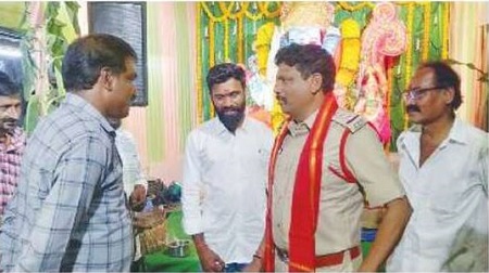 ప్రతి పందిరిలో బీట్ పుస్తకాలుండాలి