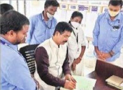 సచివాలయాల్లో రికార్డుల పరిశీలన