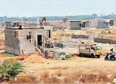 ఇళ్ల నిర్మాణం వేగవంతం