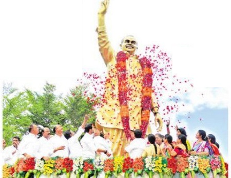 ఆత్మ బంధువుకు.. ఆత్మీయ నివాళి