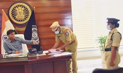 పోలీస్ కమీషనర్ శ్రీ కాంతి  రాణా టాటా ఐ.పి.ఎస్.గారు “పోలీస్ వెల్ఫేర్ డే” కార్యక్రమంలో “45” ఫిర్యాదులు స్వీకరించారు