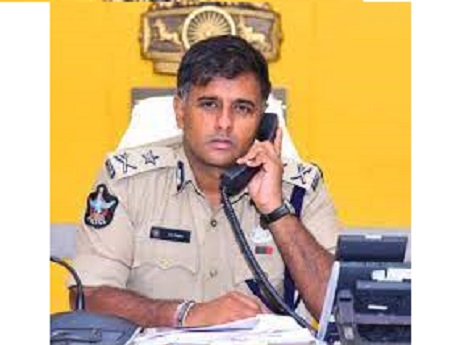 డయల్ యువర్ పోలీస్ కమీషనర్ - కార్యక్రమంను నిర్వహించిన శ్రీ కాంతి రాణా టాటా, ఐపిఎస్ గారు