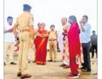 సకాలంలో పూర్తి కావాలి