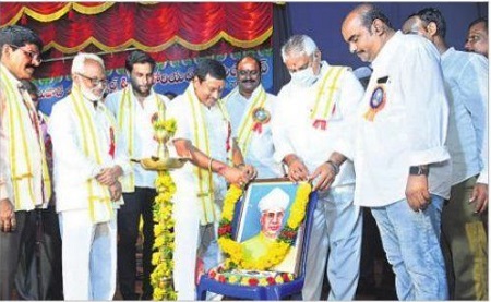 గురువులను గౌరవించుకోవడం  మన బాధ్యత