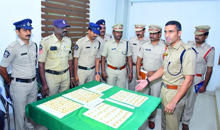 దొంగలు దొరికారు
