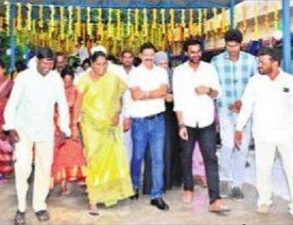 మరిన్ని  హంగులతోదోబీ షూట్