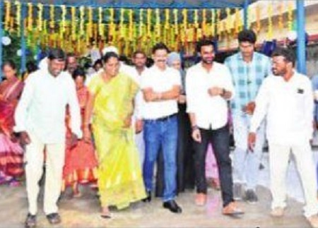 మరిన్ని  హంగులతోదోబీ షూట్