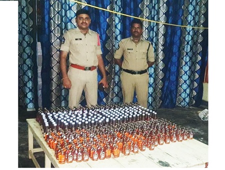 రూ.81 వేల విలువైన మద్యం స్వాధీనం