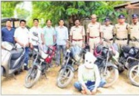 ద్వి చక్ర వాహన దొంగ అరెస్ట్