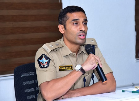 లోన్ యాప్ కేసును చేధించిన విజయవాడ పోలీసులు