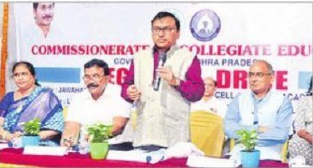 మెగా జాబ్ మేళాలో 390 మంది ఎంపిక