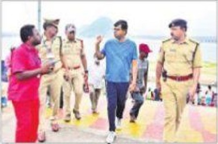 మిషన్ క్లీన్ కృష్ణా  గోదావరిలో  భాగస్వాములు కావాలి
